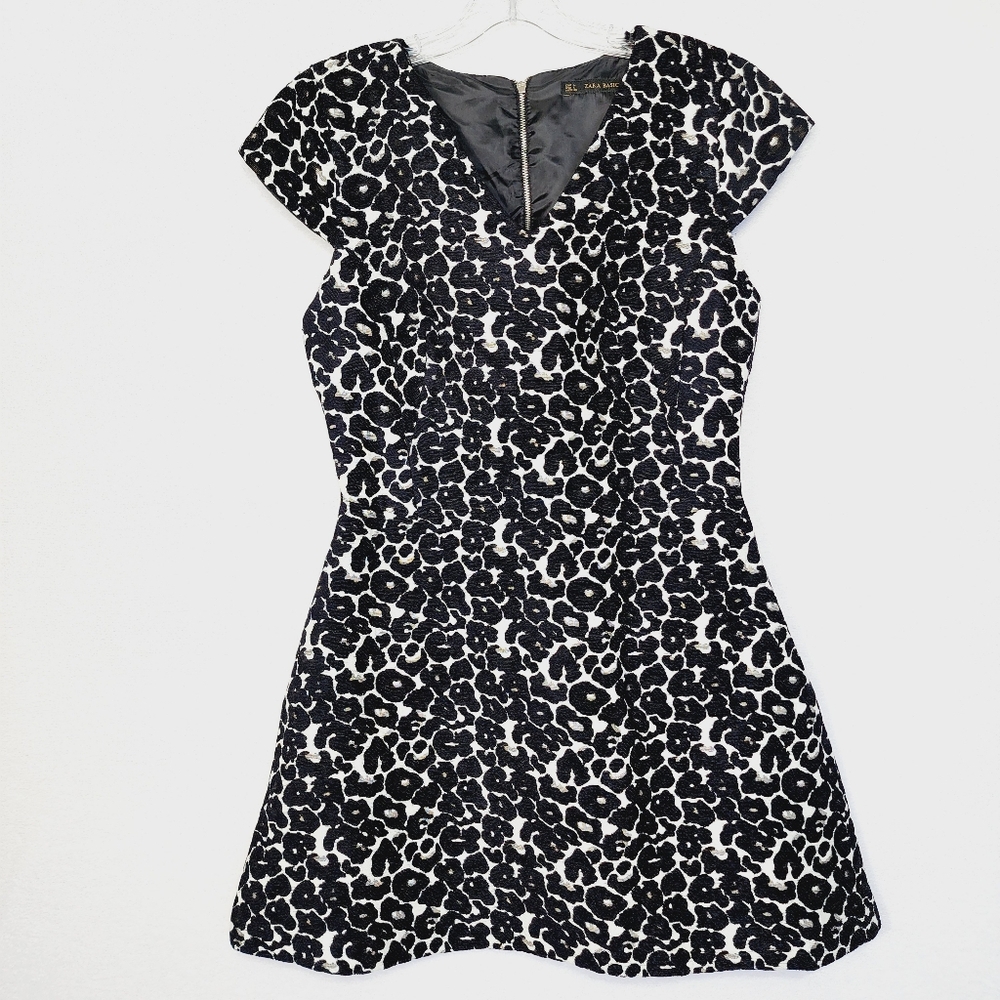 Zara Basic Sz M Exposed Back Zipper Velvet Leopard Print Cap Sleeve Mini Dress.